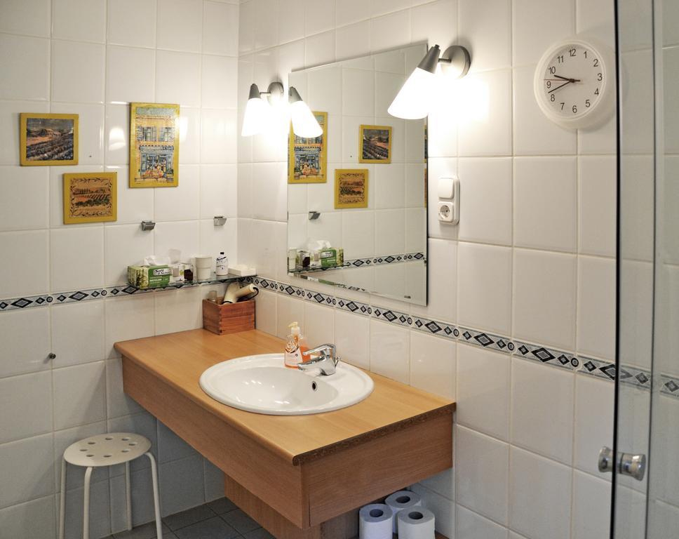 Anna Apartment Budaörs Buitenkant foto